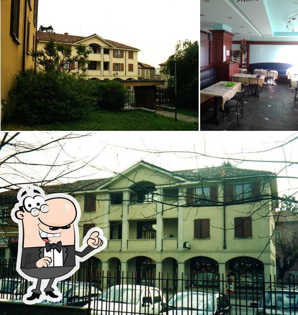 Guarda la foto che mostra la esterno e interni di Bar Snack Coffee