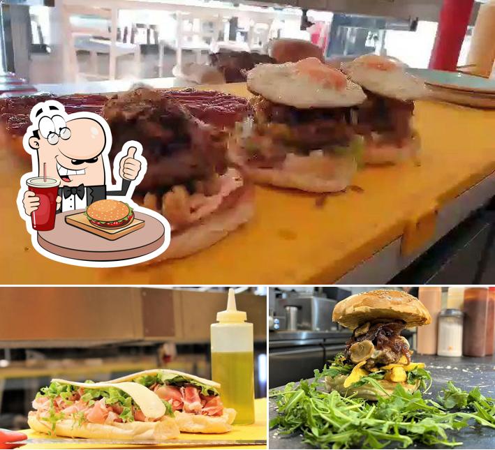 Paninoteca Skip Livorno offre un'ampia gamma di opzioni per gli amanti dell'hamburger