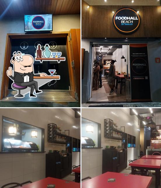 Veja imagens do interior do Food Hall Beach