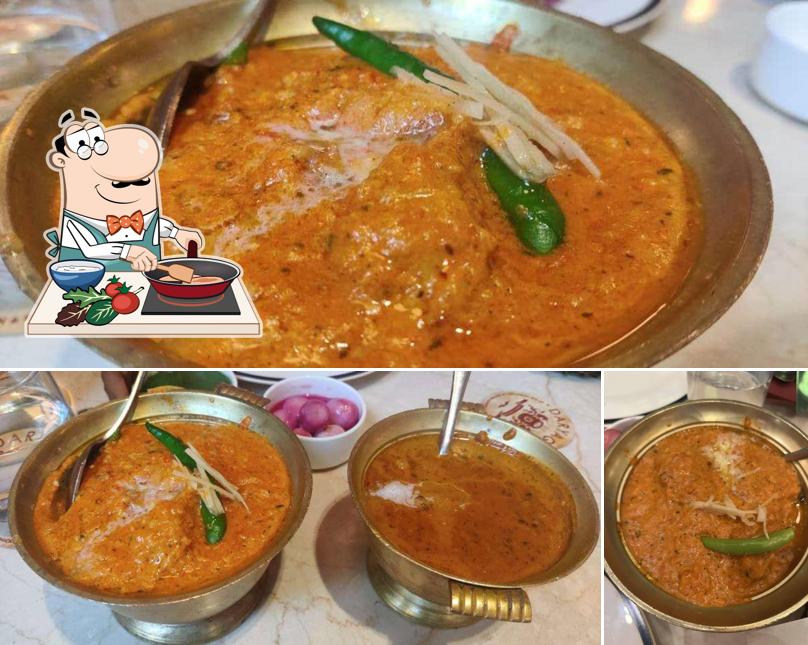 Chicken curry at Daryaganj - By The Inventors Of Butter Chicken And Dal Makhani