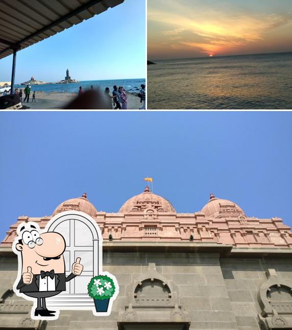 The exterior of Hotel Sivamurugan Kanyakumari