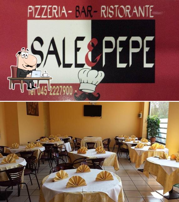 Siediti a un tavolo di Pizzeria Sale e Pepe Verona