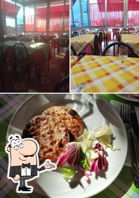 Bar Ristorante tabacchi Gattarelli Antonio & Pizzeria "La Esso" si caratterizza per la interni e cibo