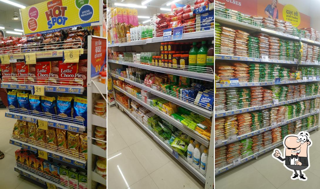 The interior of Momo mafia