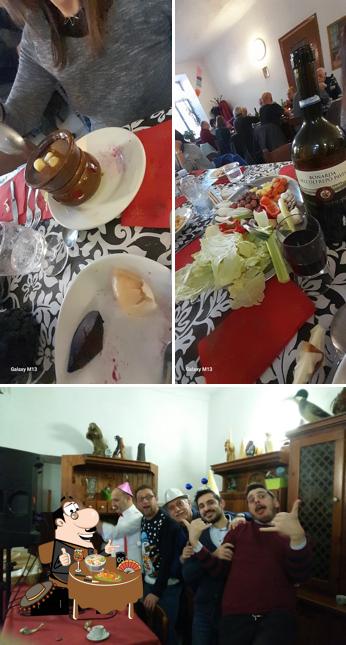 Tra le varie cose da Ristorante Regina si possono trovare la cibo e interni