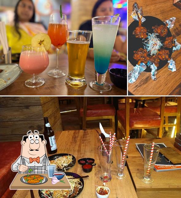 Chicken wings at Somras Cafe & Bar