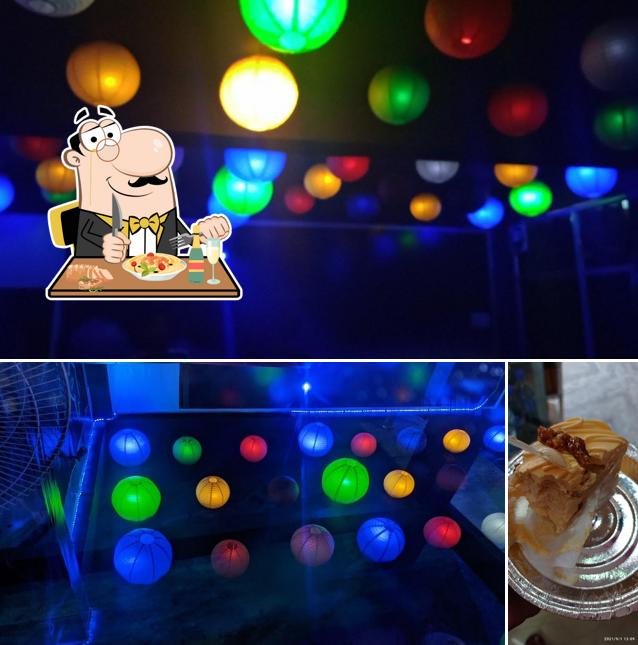 Food at City night cafe