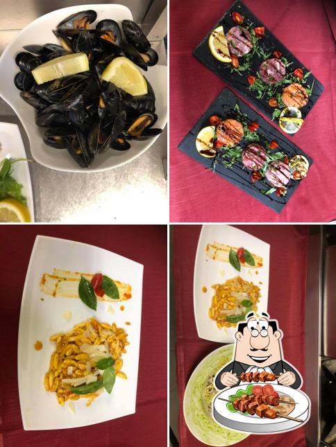 Platti al Ristorante Vac è Press Magenta