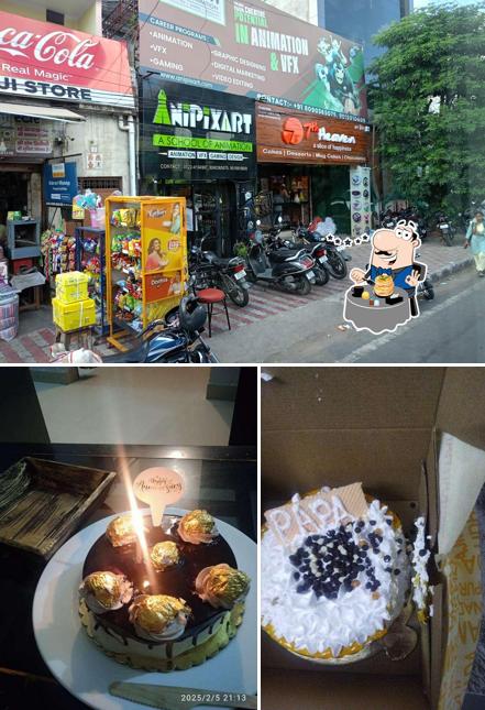 Among various things one can find food and exterior at 7th Heaven Lucknow Aliganj