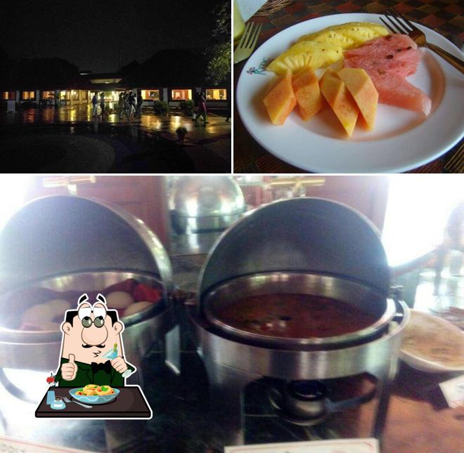 Take a look at the picture showing food and exterior at Bolgatty Palace Restaurant - Bolgatty Palace