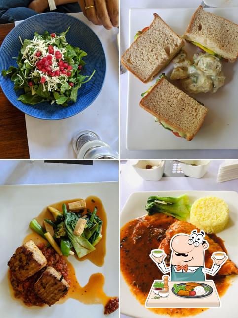 Food at Sunnys Restaurant