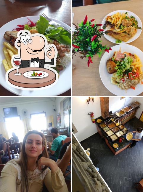 Comida em Restaurante Gaveteiros