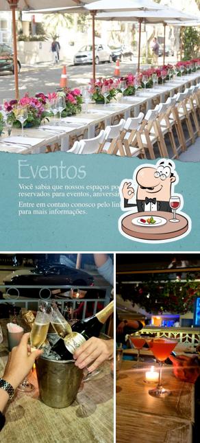 Platos en Papaya Café