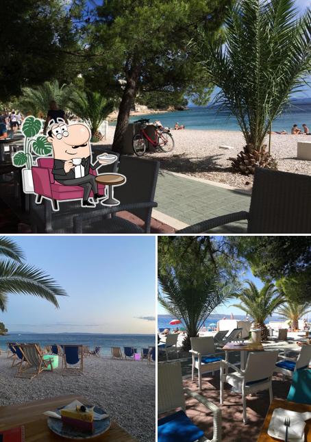 Gli interni di Guliver cafe