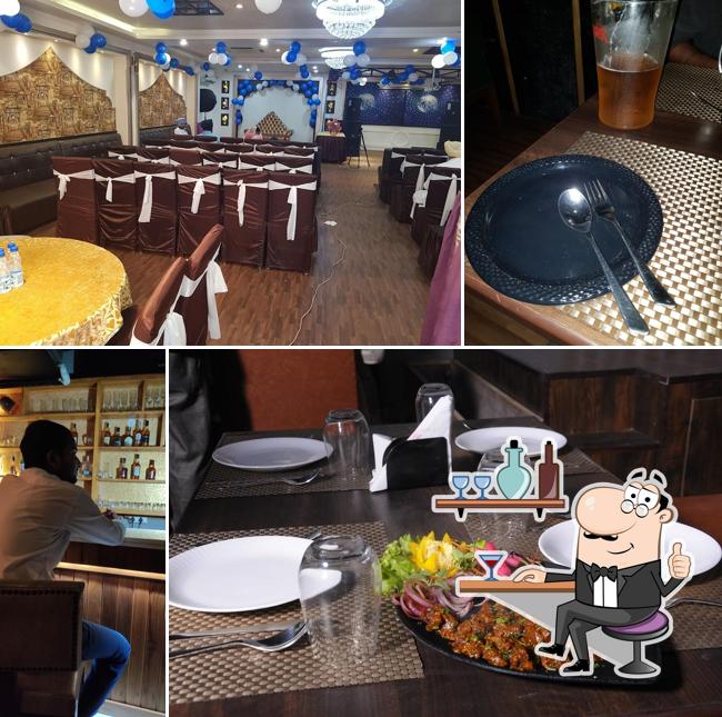 The interior of PB-26 BAR LOUNGE & RESTAURANT