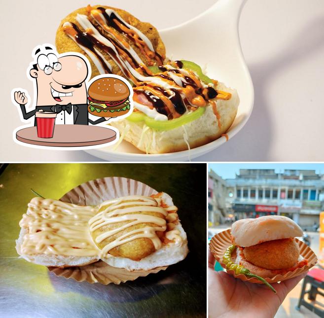 Order a burger at MMV Mumbaiya Misal & Vadapav HL