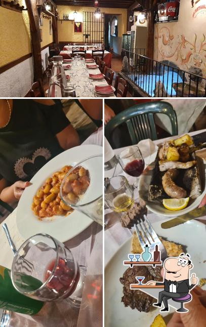 Dai un'occhiata agli interni di New Piccolo Mondo Ristorante Pizzeria Lounge bar
