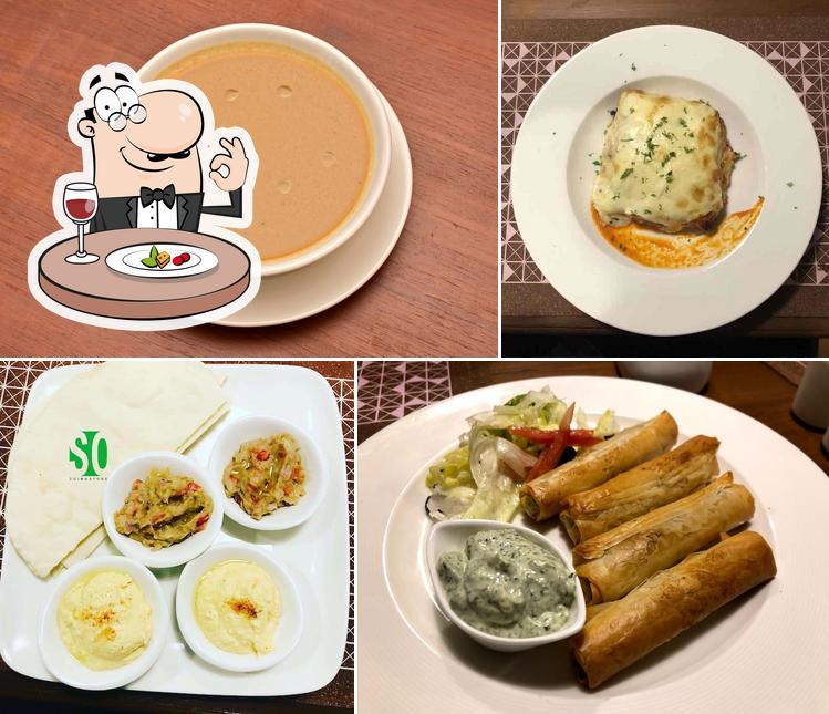 Food at Cafe CakeBee