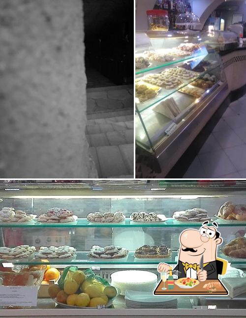 Tra le diverse cose da Il Grottino Di Faleria si possono trovare la cibo e esterno