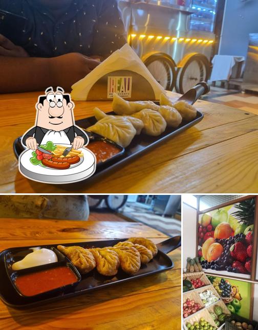 Food at Juicy Bites