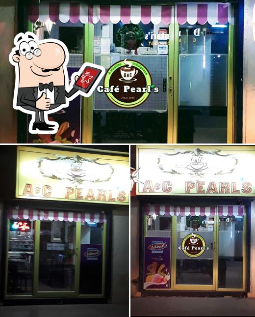 Here's a pic of Cafe A&C Pearl's