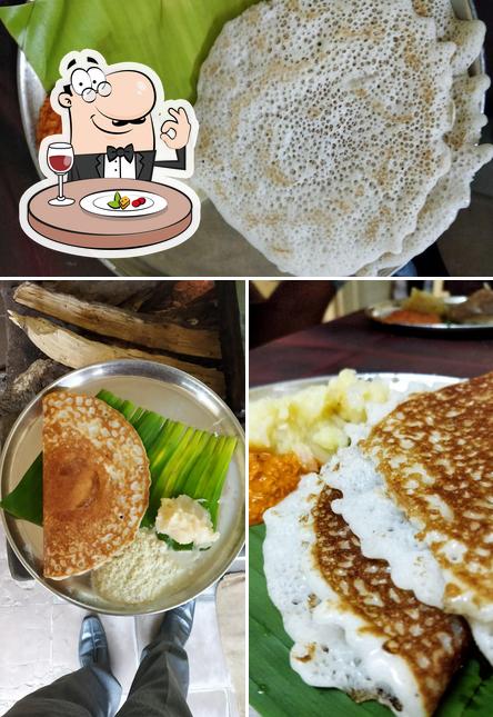 Food at Ravi Benne Dose Hotel