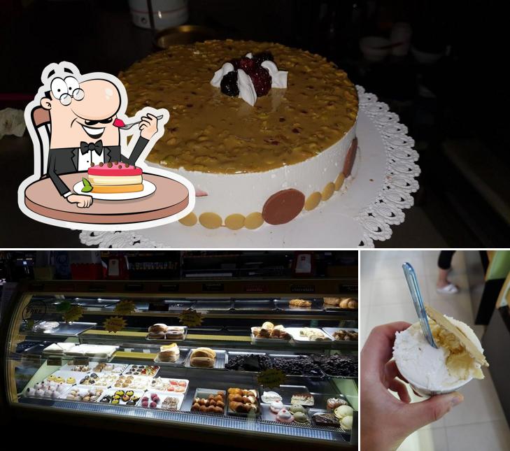 Non scordarti di ordinare un dessert a Antica Gelateria 2000
