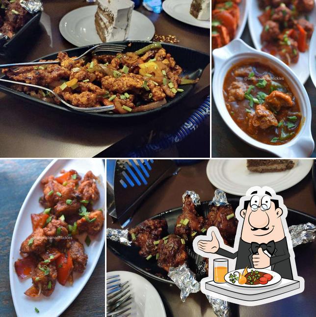 Food at Club 21 Lounge