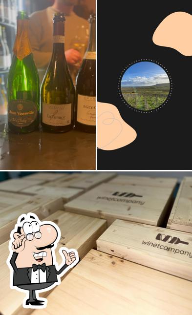 Questa è la immagine che mostra la interni e cibo di Winetcompany - L'Enoteca
