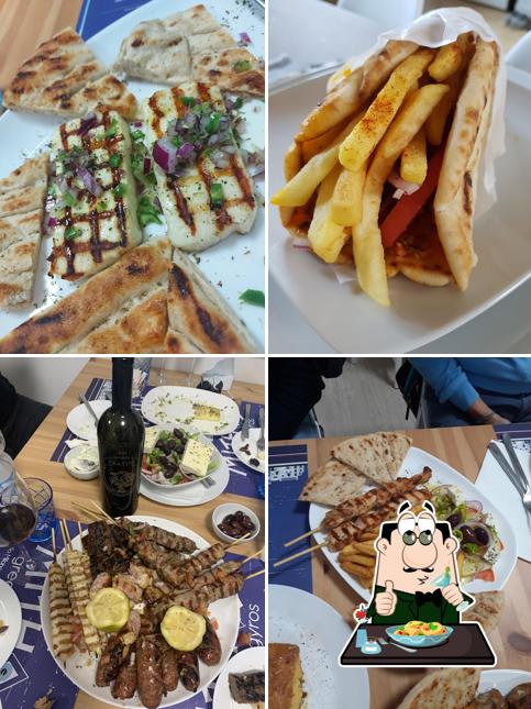 Cibo al Mithos Greek pita gyros Ristorante greco tavola calda
