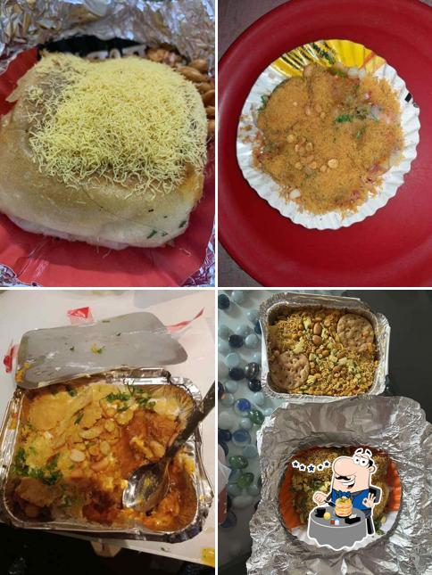 Food at Munna Bhel Puri House