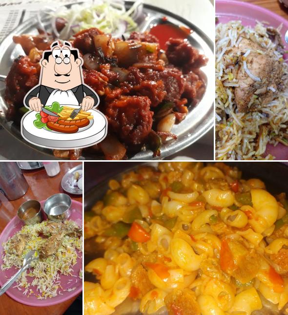 Kolkata Egg roll, chicken center