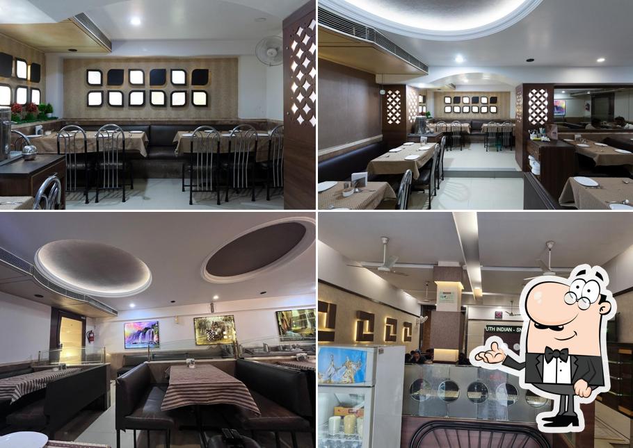 The interior of SUNRISE RESTAURANT