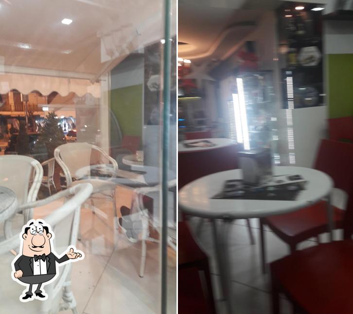 Siediti a un tavolo di Bar Mexico