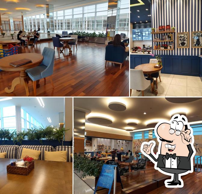 O interior do Café DU Chef