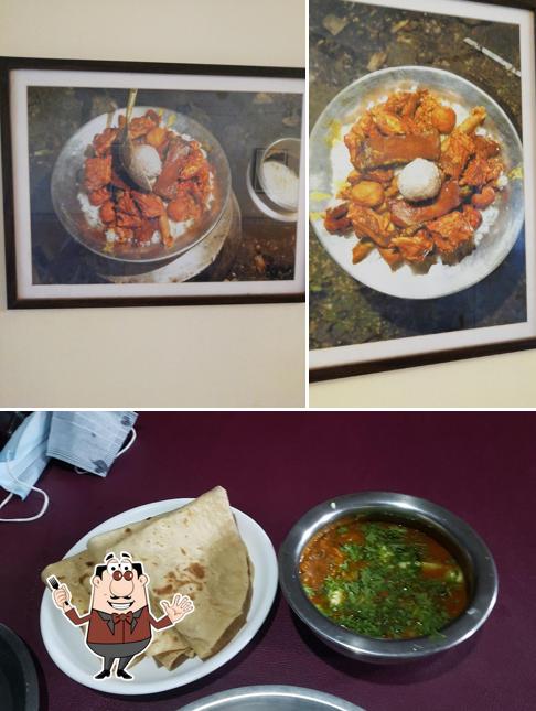 Food at Kashmiri Wazwan Restaurant