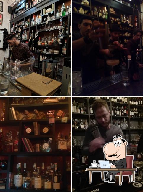 Dai un'occhiata agli interni di Flanagan's Cocktail Bar - Napoli