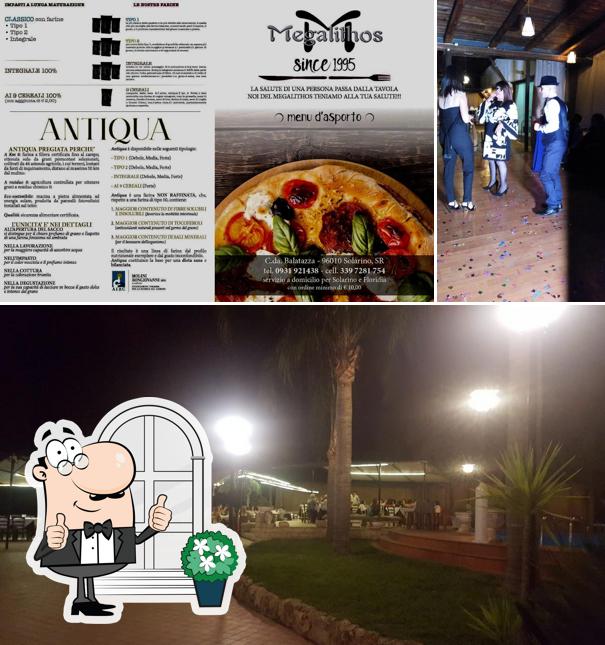 Guarda gli esterni di Megalithos - Pizzeria Pizzoleria