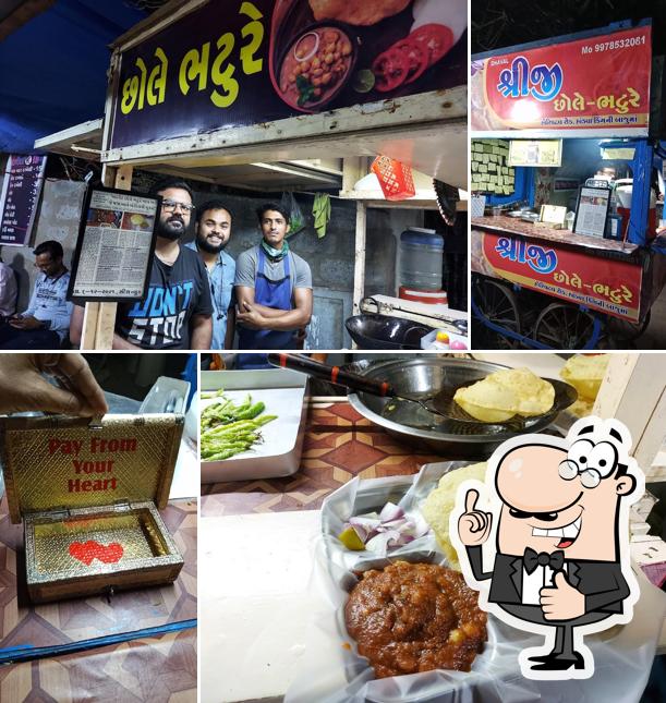 Shreeji chole bhture