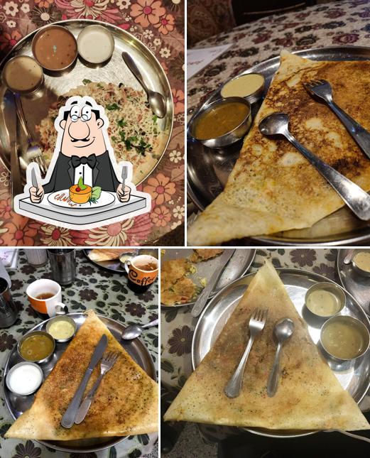 Uttapam at Dosa Cafe