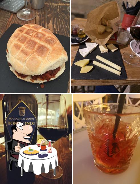 Piatto di formaggi al Mamma Elvira Enoteca