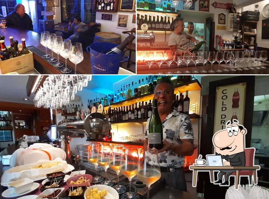 Siediti a un tavolo di Locomotive VM