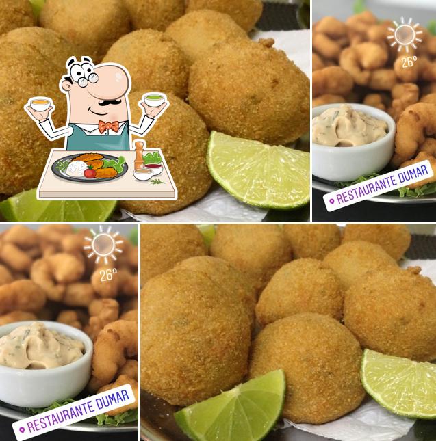 Comida em Restaurante Dumar