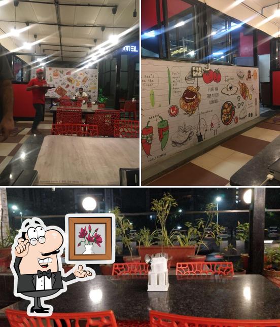 The interior of Rotti shotti