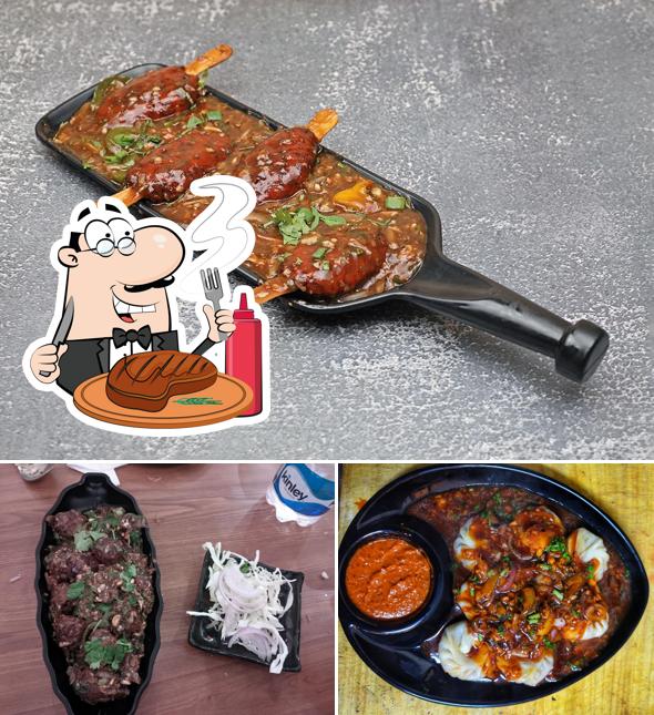 Try out meat dishes at Temple of Shaolin