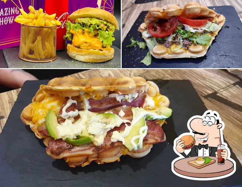 Ordina un hamburger a The Circus