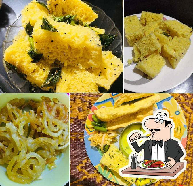 Food at Vadigam Farsan House