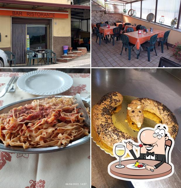 La immagine della cibo e interni di Locanda Il Grottino