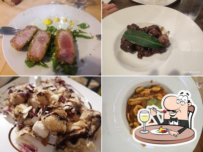 Platti al Ristorante a Galaia