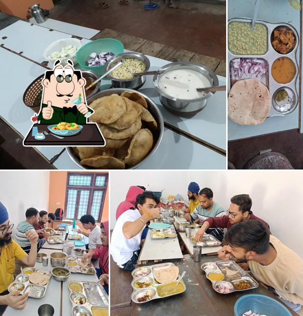 Meals at Rounak Tiffin Center